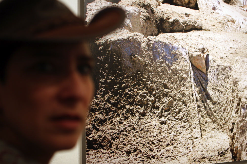 Jerusalem, Surface Fractures, 07